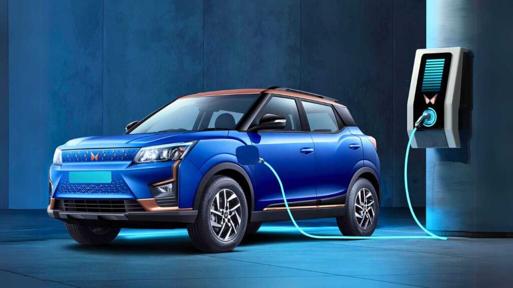 Mahindra XUV400 EV Battery and performance